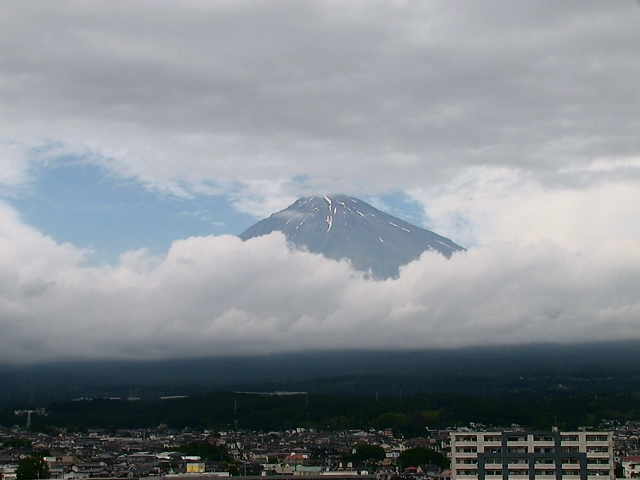 現在の富士山